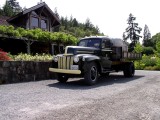  Love these old vehicles.