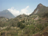 On the road to Tram Ton Pass