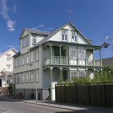 Old building in Akureyri.jpg