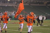 kaufman leads the team into the stadium