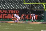 jahan carries the ball into the end zone