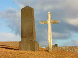 Í kirkjugarðinum að Innri-Hólmi.