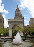 Fountain, Arch & Fifth Avenue