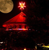 MOON OVER RAZZOOS