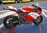 Troy Baylisss old bike - 2006 World Superbike Champion: Ducati 999