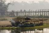 U Bein Bridge: No Parasol-holding Monk, god-damn it!