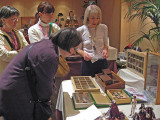 Allestimento per la fiera .. 1330Genziana - Miniature Embroidery, Italia