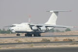 1623 21st September 06 IL76 smoking tyres on landing at Sharjah.JPG