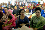 Audience at a gong washing ceremony, Blitar