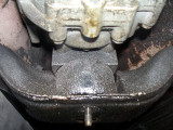 BROKEN RUBBER MOUNT