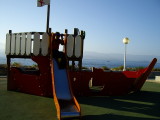 el nostre mega hotel... el vaixell pirata!! amb vistes al mar