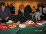 12-06-06 xmas party 012.jpg