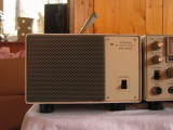 the external Powersupply with build in speaker