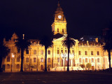 Cape Towns City Hall at night