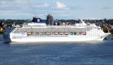 Norwegian Sun Leaving Vancouver, BC