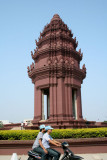 Independence Monument to commemorate Cambodias independence from French colonialism.