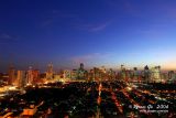 Makati Skyline 28035.jpg