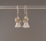 WE20 - Snow Drops (silver, vintage glass & white pearl)