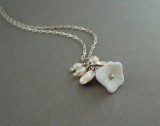 WN21 - Snow Drop Necklace (silver, vintage glass & white pearl)