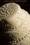 Elegant polka dotted wedding cake. Photo by Cilalli, www.claudiaphoto.com