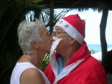 Santa kiss for Ms Claus