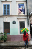 Its raining in Rue Crmieux...