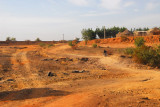 The dirt track nearing Mahina, Mali