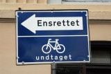 Danish one way sign - Ensrettet