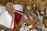 Sri U. Ve. ES-BhuvarAhAchAr Swami on right.JPG