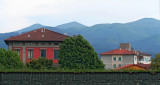 Life  atop the Lucca Wall - Lucca Photos 2