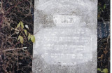 (This gravestone needs to be translated.)