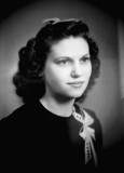 Age 18_Doris Annabell Barnes g.JPG