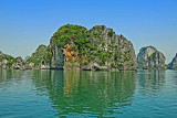 Halong Bay_10_Find a mans profile on the.jpg