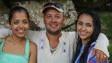 The world champion Coleo with his 2 nieces..