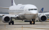 ChicagoIL UAL B-737 Taxis 11-3-13 915 AM 4A.jpg