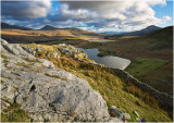 Towards Llyn y Dywarchen and Llyn y Gader