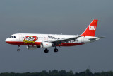 LTU AIRBUS A320 DUS RF IMG_2283.jpg