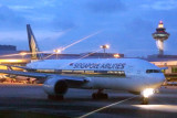 SINGAPORE AIRLINES BOEING 777 200 SIN RF 5K5A8919.jpg