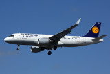 LUFTHANSA AIRBUS A320 LHR RF 5K5A9889.jpg