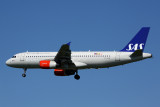 SAS AIRBUS A320 LHR RF 5K5A0690.jpg