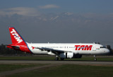 TAM AIRBUS A320 SCL RF 5K5A2367.jpg