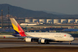 ASIANA AIRBUS A380 ICN RF 5K5A0179.jpg