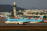KOREAN AIR BOEING 777 300ER ICN RF 5K5A0551.jpg