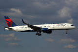 DELTA BOEING 757 200 MIA RF 5K5A8553.jpg