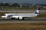 LOT EMBRAER 195 IST RF 5K5A3235.jpg