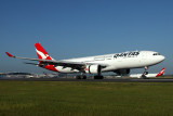 QANTAS AIRBUS A330 200 BNE RF IMG_9860.jpg