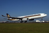 SINGAPORE AIRLINES AIRBUS A330 300 BNE RF IMG_9879.jpg