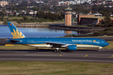 VIETNAM AIRLINES BOEING 777 200 SYD RF 5K5A9820.jpg