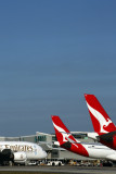 EMIRATES QANTAS AIRCRAFT BNE RF K5A0154.jpg
