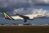 ALITALIA AIRBUS A330 200 MIA RF 5K5A6373.jpg